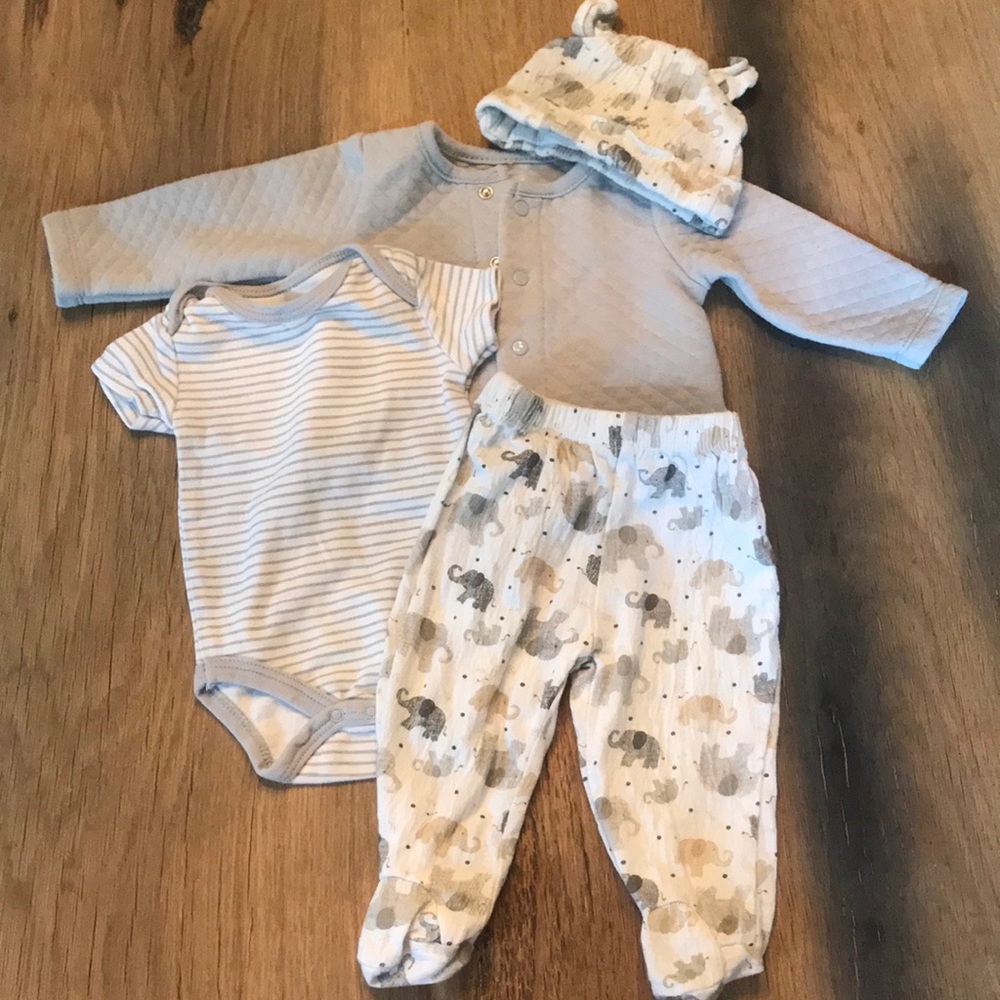 Le Top Bebe 0-3mo. outfit set